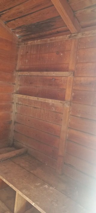 Caseta de madera para gallinas