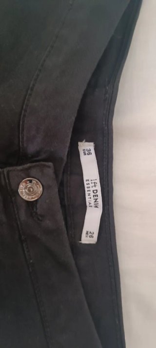 Shorts vaqueros azules y negros