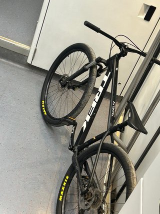 Bicicleta stunt/trek marlin