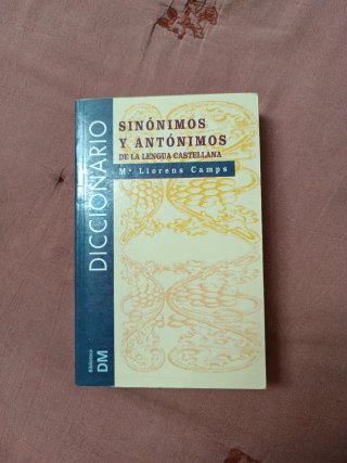 Diccionario español de sinónimos y antónimos