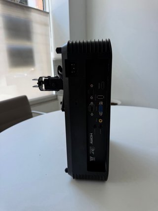 Proyector Acer Negro con pantalla