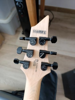 Guitarra Eléctrica CORT KX100 + Ampli Peavey