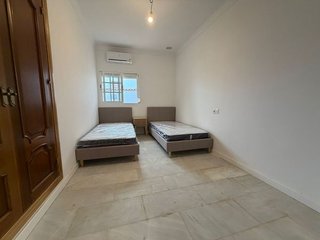 PISO CON PATIO EN LAS LAGUNAS DE MIJAS.