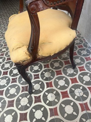 Butaca antigua para retapizar