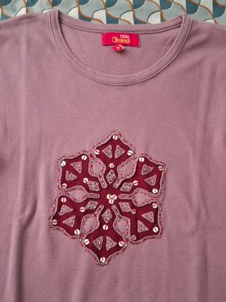 Maglia lilla manica lunga con fiore