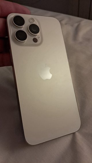iPhone 15 Pro Max
