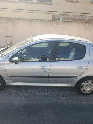 Peugeot 206 2002