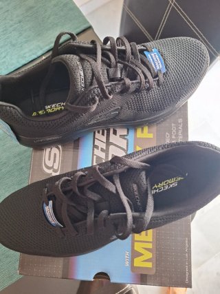 Zapatillas Skechers Negras Talla 42.5