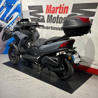 YAMAHA Tricity 300