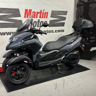 YAMAHA Tricity 300