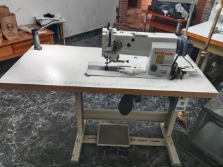 Máquina de coser Sigma triple arrastre servo