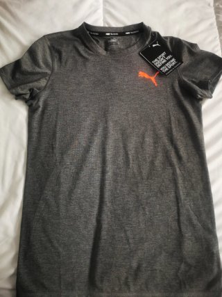 Lote 4 camisetas Puma y Nike a estrenar