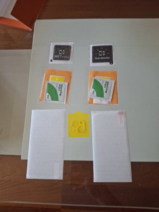 Cover iPhone 13 mini + 2 cristalli protettivi