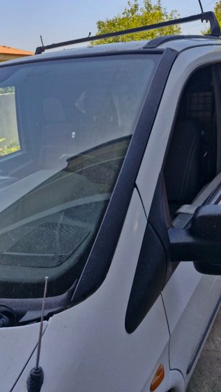 Derivabrisas Izq. Mercedes Vito