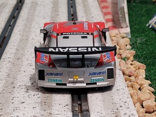 Coche slot Hornby Scalextric Nissan Xanavi Nismo Z