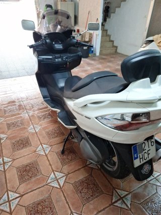 Suzuki Burgman 400cc Moto Blanca