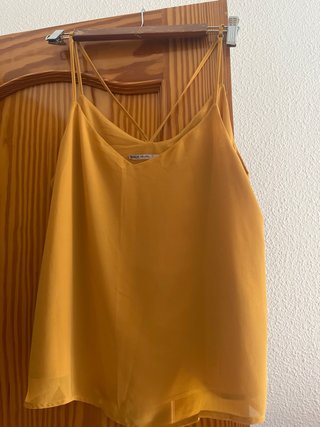 Conjunto fald Hoss Intropia Amarilla y top de Only