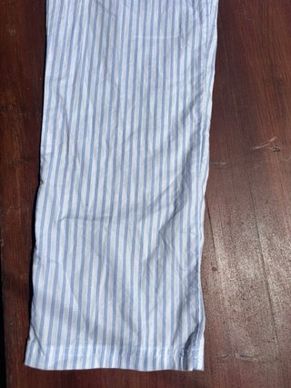 Pantaloni Calvin Klein leggeri a righe