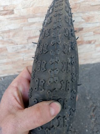 Cubierta BMX 80 nueva