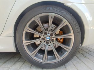 BMW M5 E60 V10