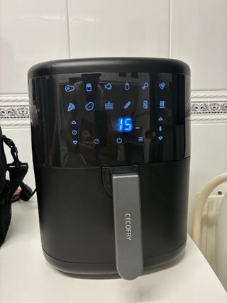Cecotec  Airfryer Negra - Poco Uso
