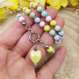 Collana perle ceramica pastello cuore giallo