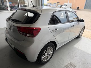 KIA Rio 2022 HIBRIDO ETIQUETA *ECO*