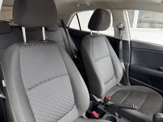 KIA Rio 2022 HIBRIDO ETIQUETA *ECO*