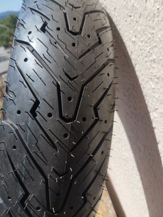 Neumático Pirelli Angel Scooter 110/70 R16 52S