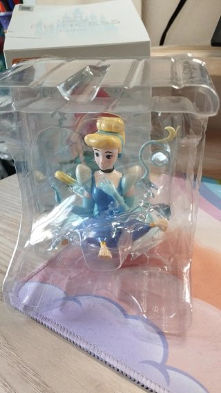 Figura Cenicienta Art Gallery Series II