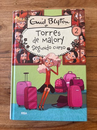 Pack de 6 libros de Torres de Malory