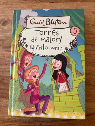 Pack de 6 libros de Torres de Malory