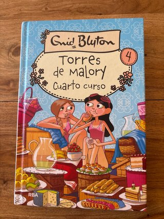 Pack de 6 libros de Torres de Malory