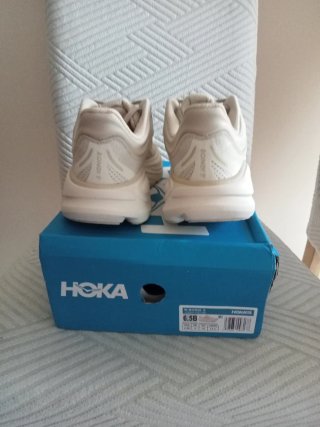 Zapatillas Hoka Beige