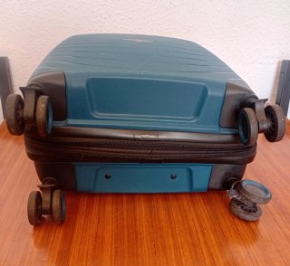 Maleta de cabina azul
