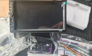 Radio 2 DIN 7018B con Mando