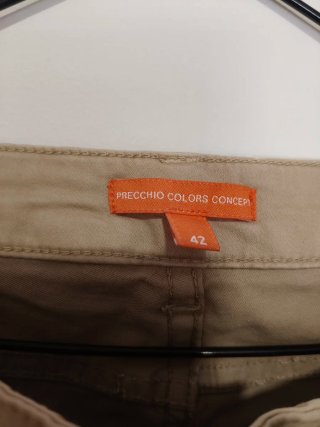 Pantalón chino recto beige