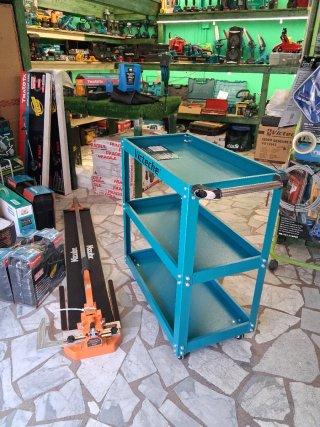 Carrello porta attrezzi Victeteche