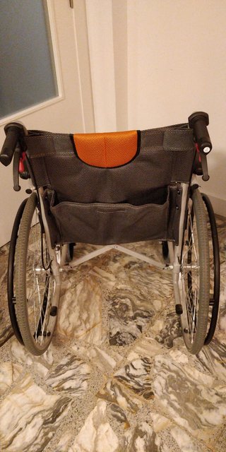 Silla de Ruedas Plegable