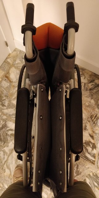 Silla de Ruedas Plegable