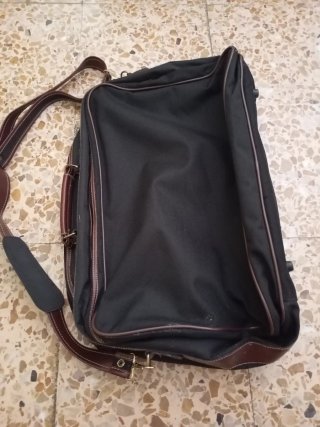 Bolso de viaje DINO negro y marrón