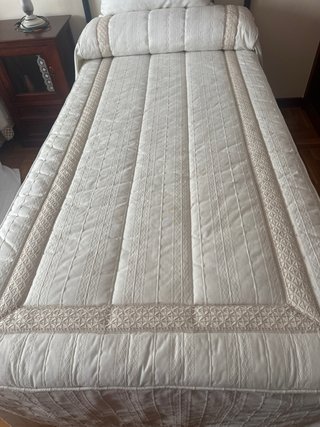 2 cabeceros y 2 colchas edredón cama 90