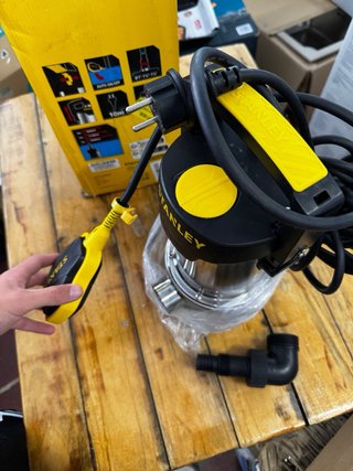 Bomba Sumergible Stanley SXUP1100XDE 1100W