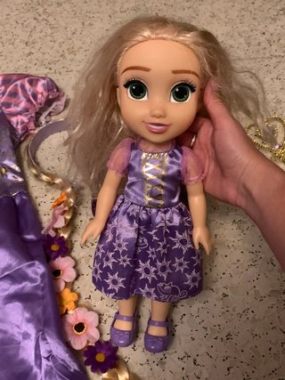 Muñeca Rapunzel y Vestido Talla 4-6