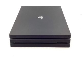 PS4 Pro 1TB + Mando Nero