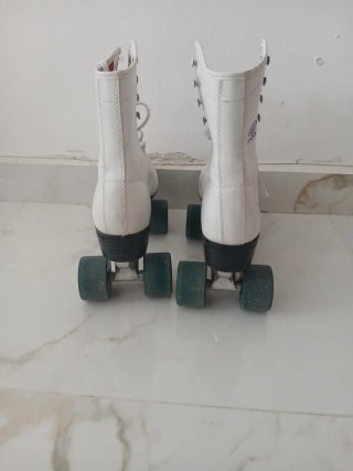 Patines en línea blancos