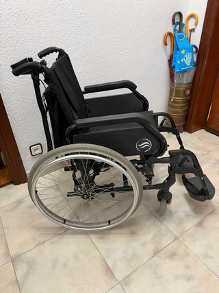 Silla de ruedas eléctrica en muy buen estado