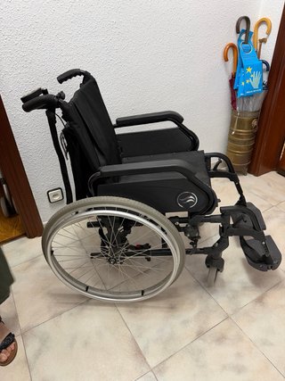 Silla de ruedas eléctrica en muy buen estado