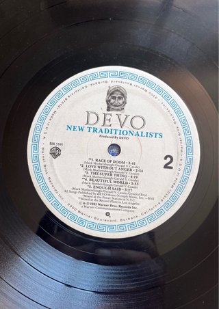 Vinilo Devo New Traditionalist 1981