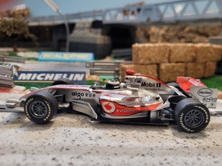 Coche de slot Hornby McLaren MP4-21